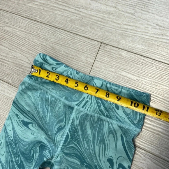 Athleta Girl High Rise Printed Chit Chat Tight Leggings SZ Large in green teal - Picture 3 of 12